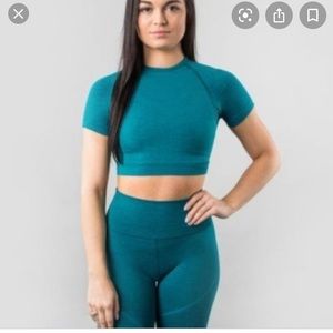 Alphalete revival crop top